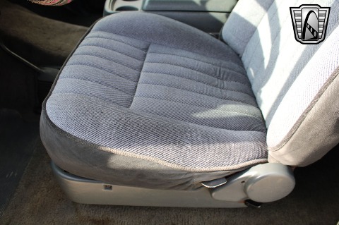 1990 Ford Bronco image 61