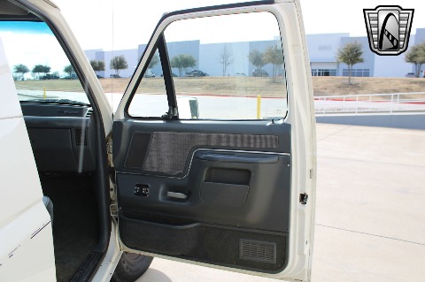 1990 Ford Bronco image 62