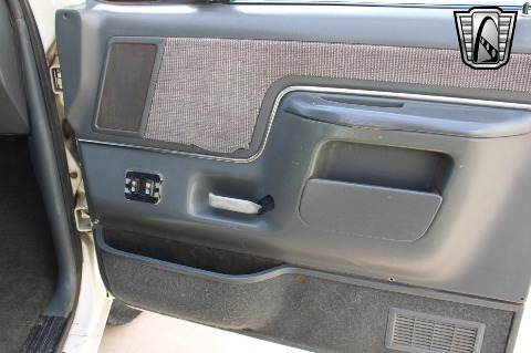 1990 Ford Bronco image 63