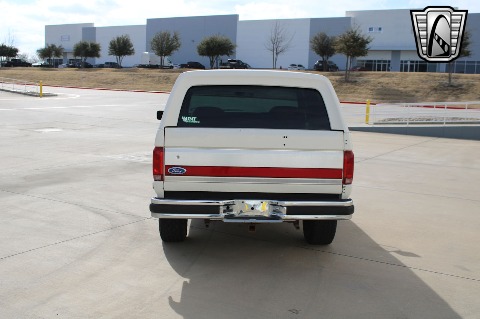 1990 Ford Bronco image 12