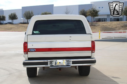 1990 Ford Bronco image 13