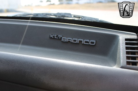 1990 Ford Bronco image 66