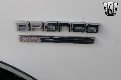 1990 Ford Bronco image 95