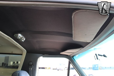 1990 Ford Bronco image 70