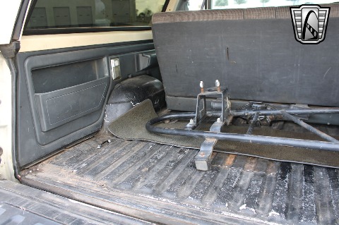 1990 Ford Bronco image 73