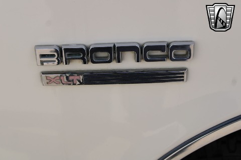 1990 Ford Bronco image 99