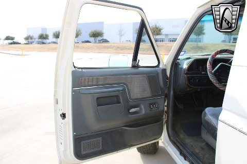 1990 Ford Bronco image 48