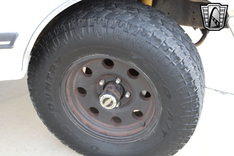 1990 Ford Bronco image 103