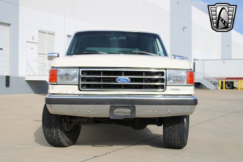 1990 Ford Bronco image 26