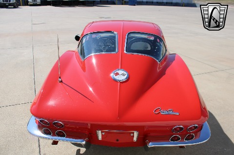 1963 Chevrolet Corvette image 13