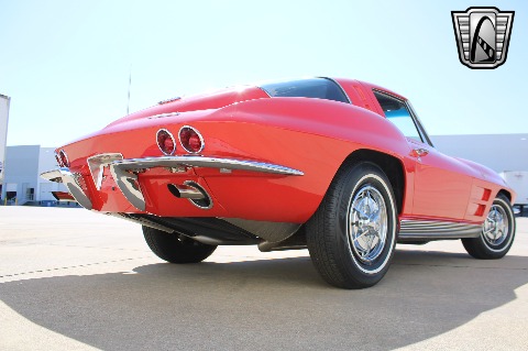 1963 Chevrolet Corvette image 18
