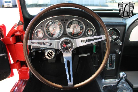 1963 Chevrolet Corvette image 70