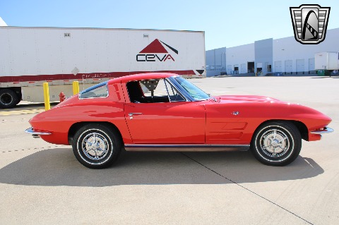 1963 Chevrolet Corvette image 20