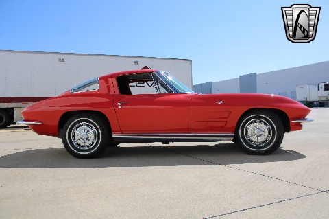 1963 Chevrolet Corvette image 21