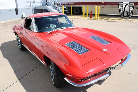 1963 Chevrolet Corvette image 22