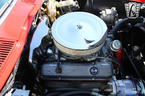 1963 Chevrolet Corvette image 102