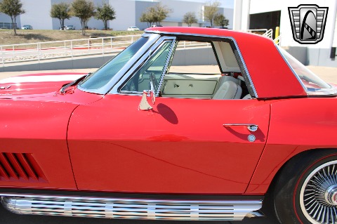 1967 Chevrolet Corvette image 30