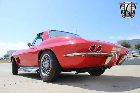 1967 Chevrolet Corvette image 11