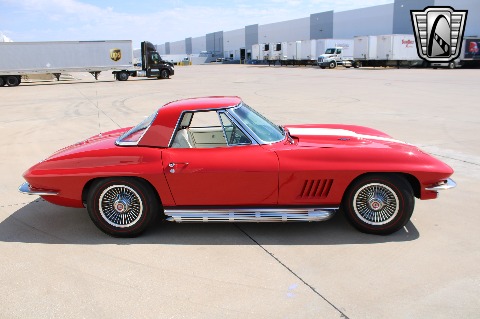 1967 Chevrolet Corvette image 19