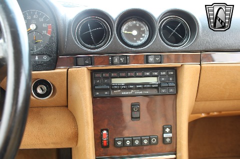 1989 Mercedes-Benz 560SL image 80