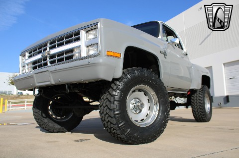 1987 Chevrolet K10 image 5