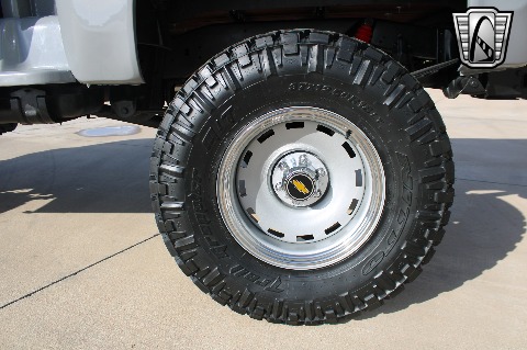 1987 Chevrolet K10 image 31