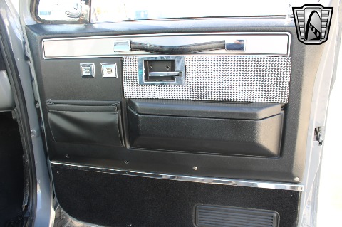 1987 Chevrolet K10 image 83