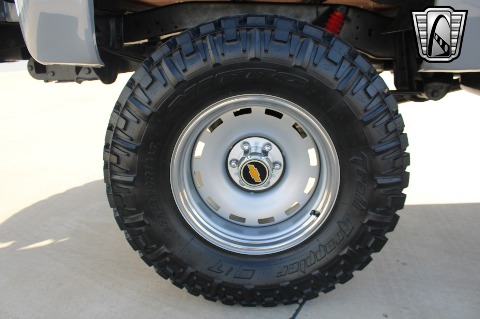 1987 Chevrolet K10 image 32