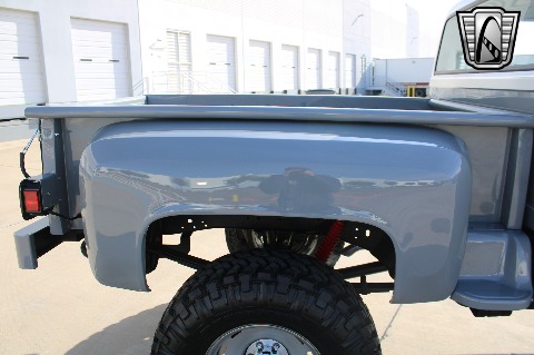 1987 Chevrolet K10 image 33
