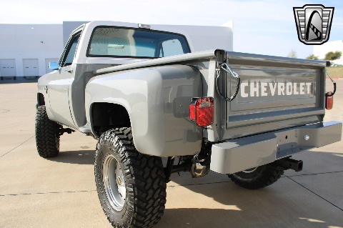 1987 Chevrolet K10 image 10