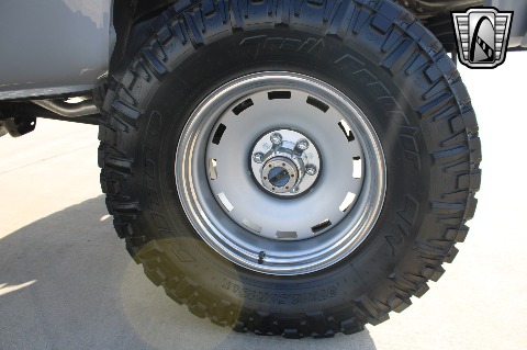 1987 Chevrolet K10 image 36