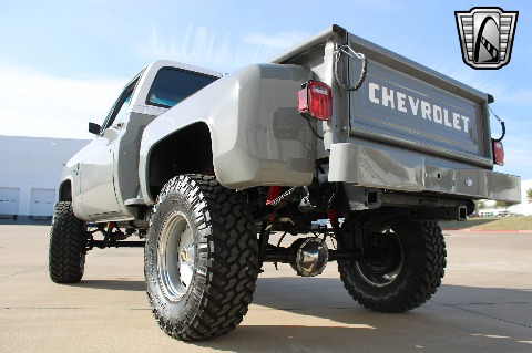 1987 Chevrolet K10 image 11