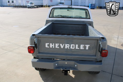 1987 Chevrolet K10 image 12
