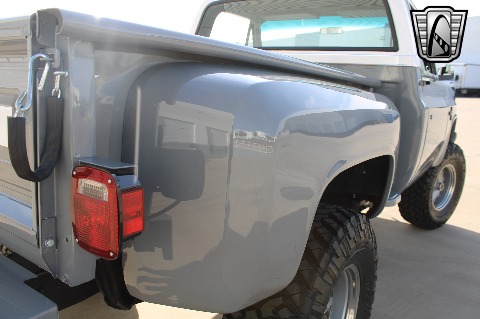 1987 Chevrolet K10 image 66