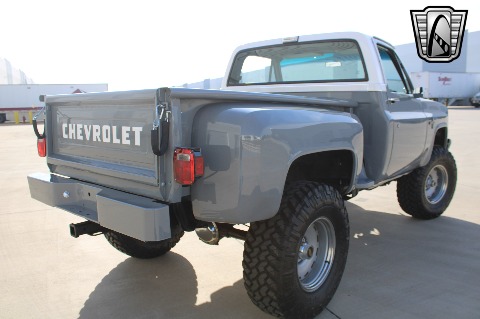 1987 Chevrolet K10 image 16