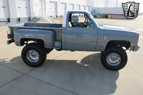 1987 Chevrolet K10 image 18
