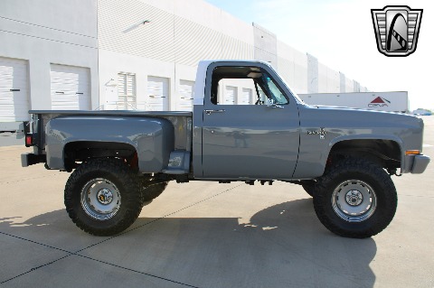 1987 Chevrolet K10 image 19