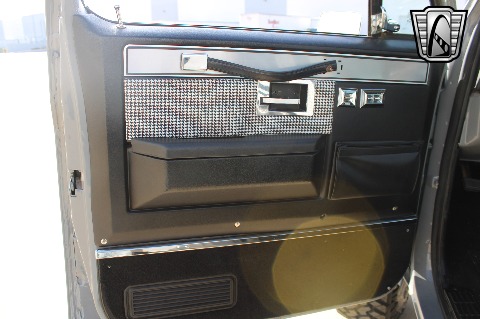 1987 Chevrolet K10 image 71