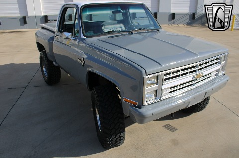 1987 Chevrolet K10 image 21