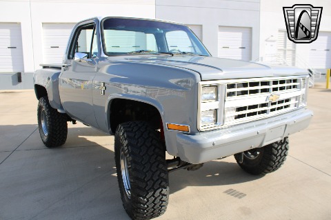 1987 Chevrolet K10 image 22