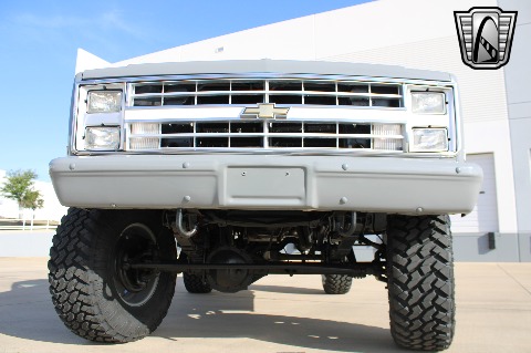1987 Chevrolet K10 image 26