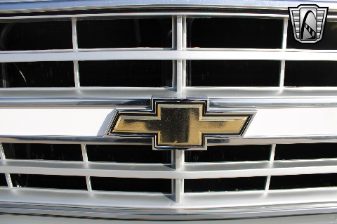 1987 Chevrolet K10 image 52