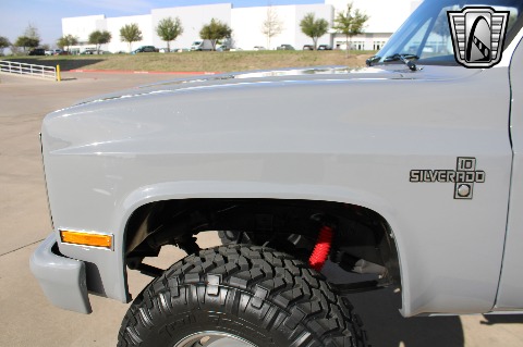 1987 Chevrolet K10 image 28