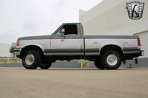 1987 Ford F150 image 8