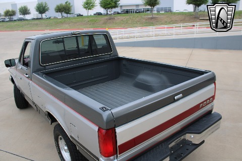 1987 Ford F150 image 9