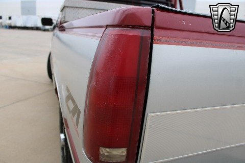 1990 GMC K1500 image 63