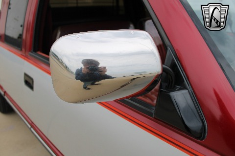 1990 GMC K1500 image 70