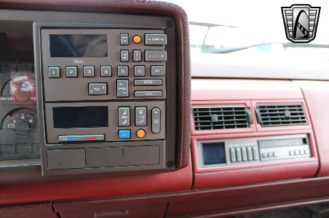 1990 GMC K1500 image 74