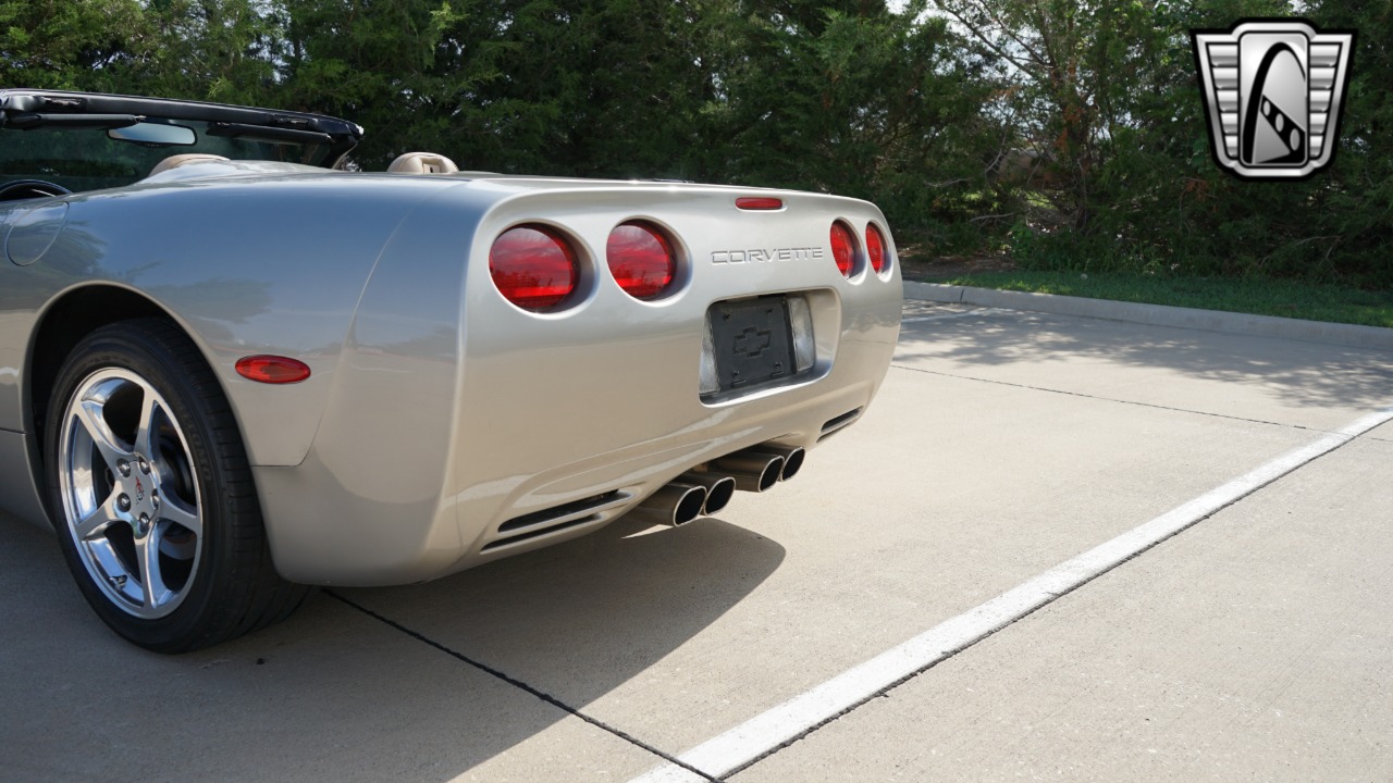 2001 Chevrolet Corvette 44