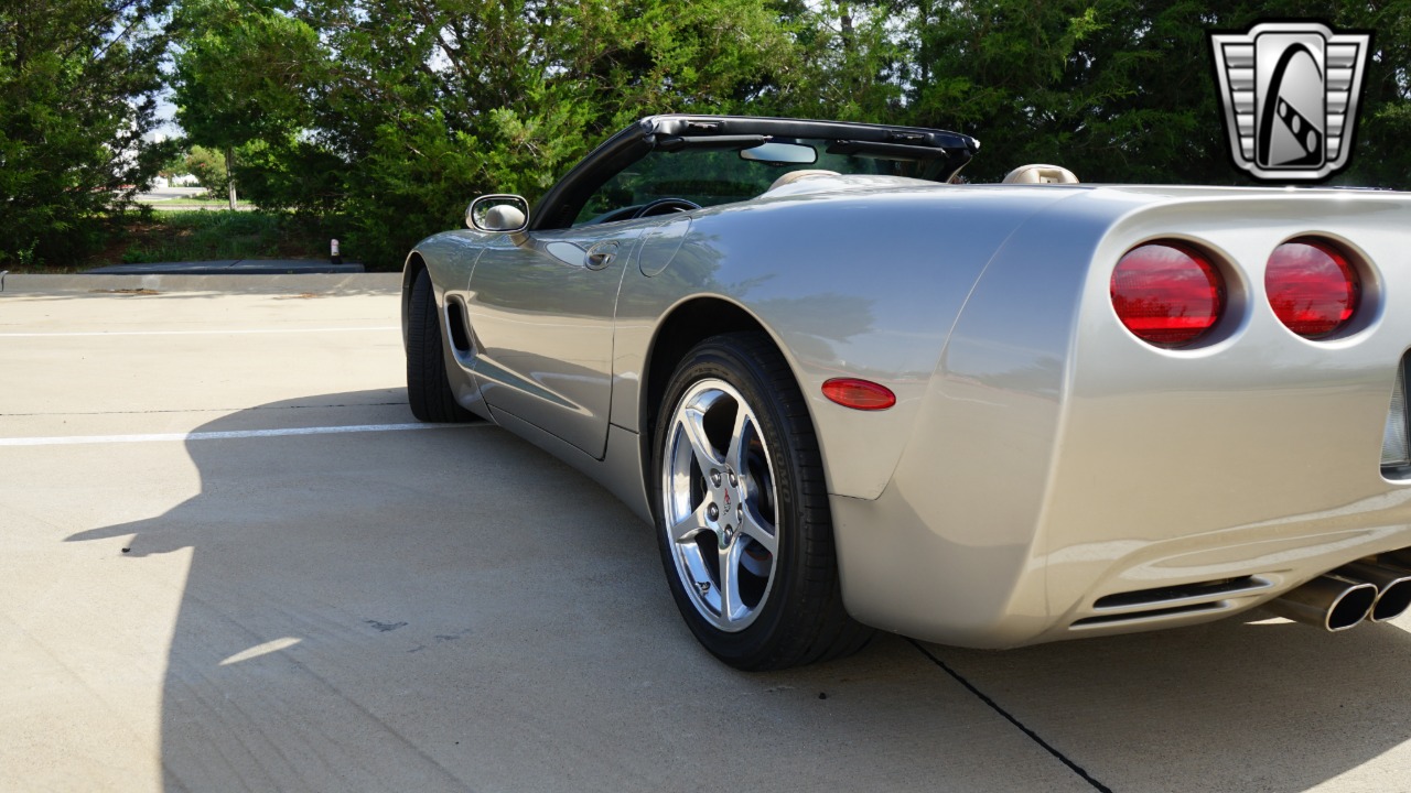 2001 Chevrolet Corvette 45